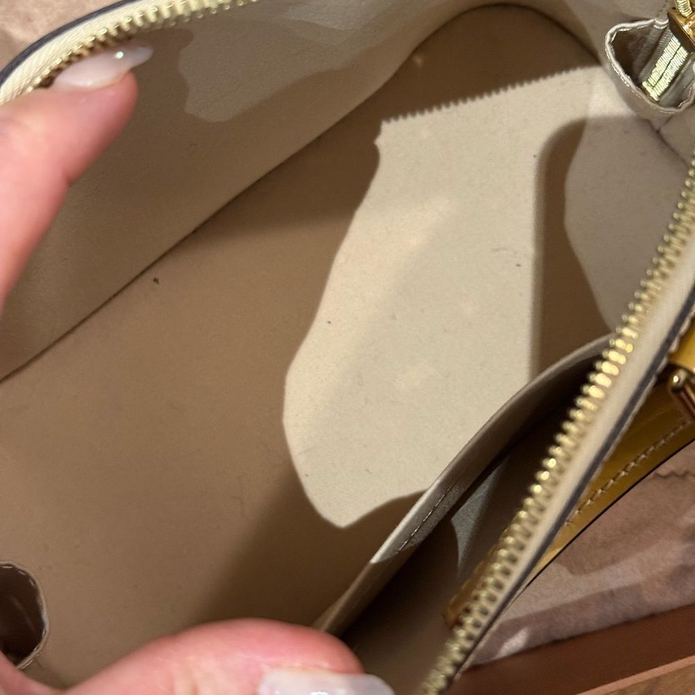 SOLD 🚨 LV Alma BB - NOT INCLUDING LV BAG CHARM - Picture 13 of 13